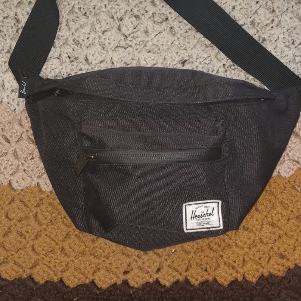 Herschel fanny pack